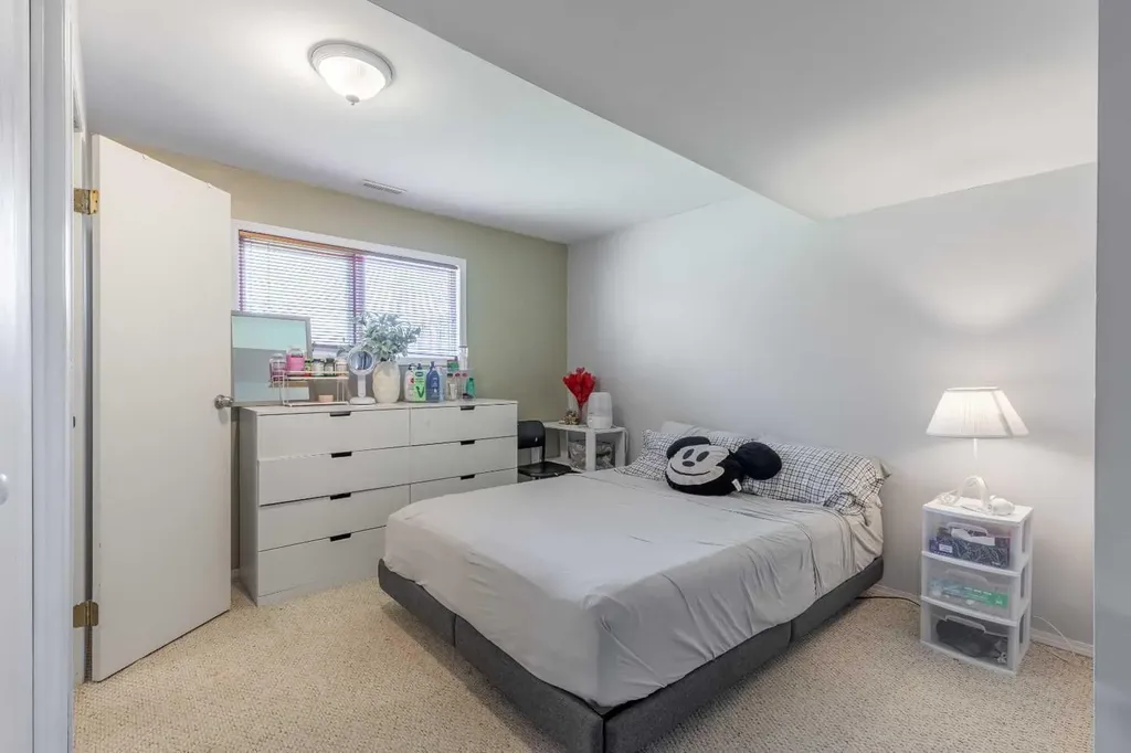 593 Charlotte Street Pincher Creek AB T0K1W0