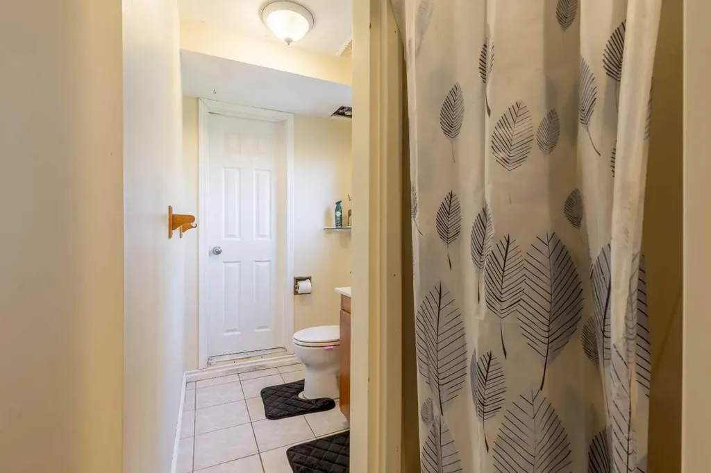 593 Charlotte Street Pincher Creek AB T0K1W0