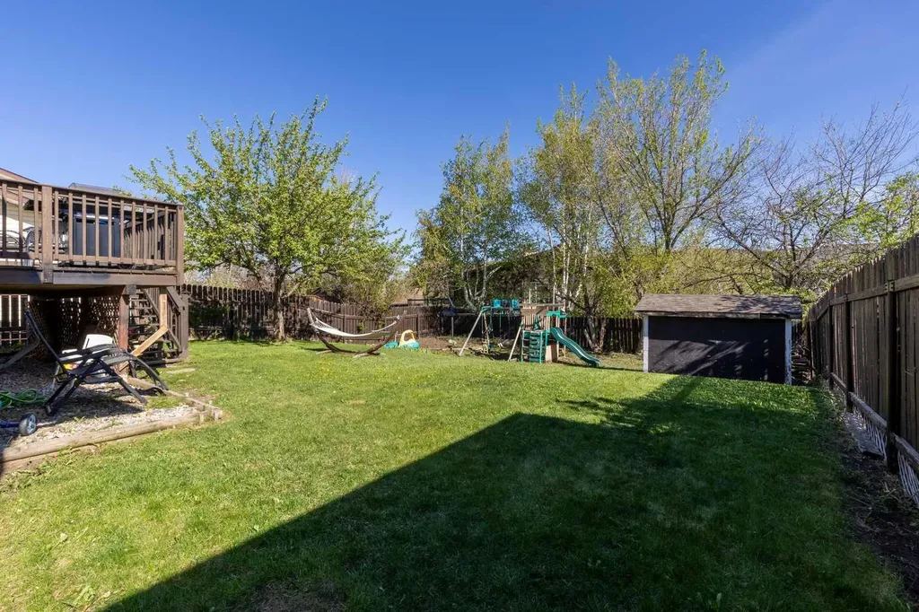593 Charlotte Street Pincher Creek AB T0K1W0