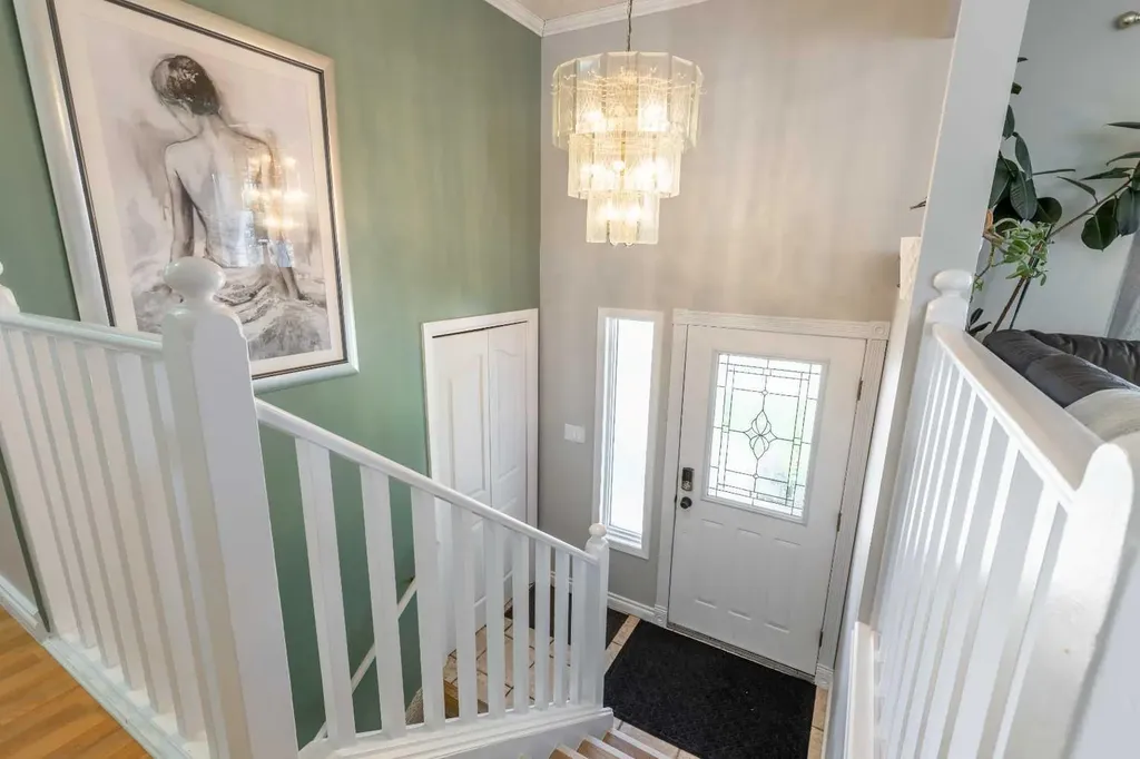 593 Charlotte Street Pincher Creek AB T0K1W0