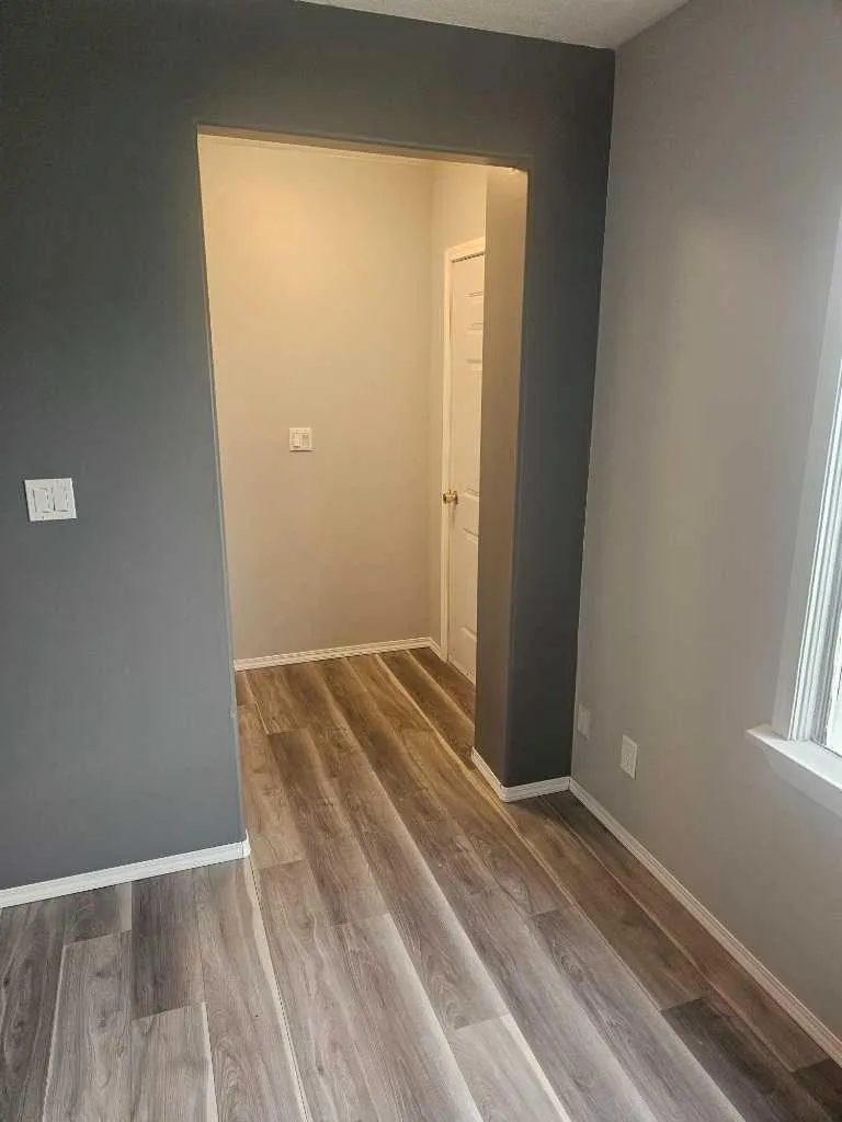 5113 5th. Avenue Edson AB T7E 1V5