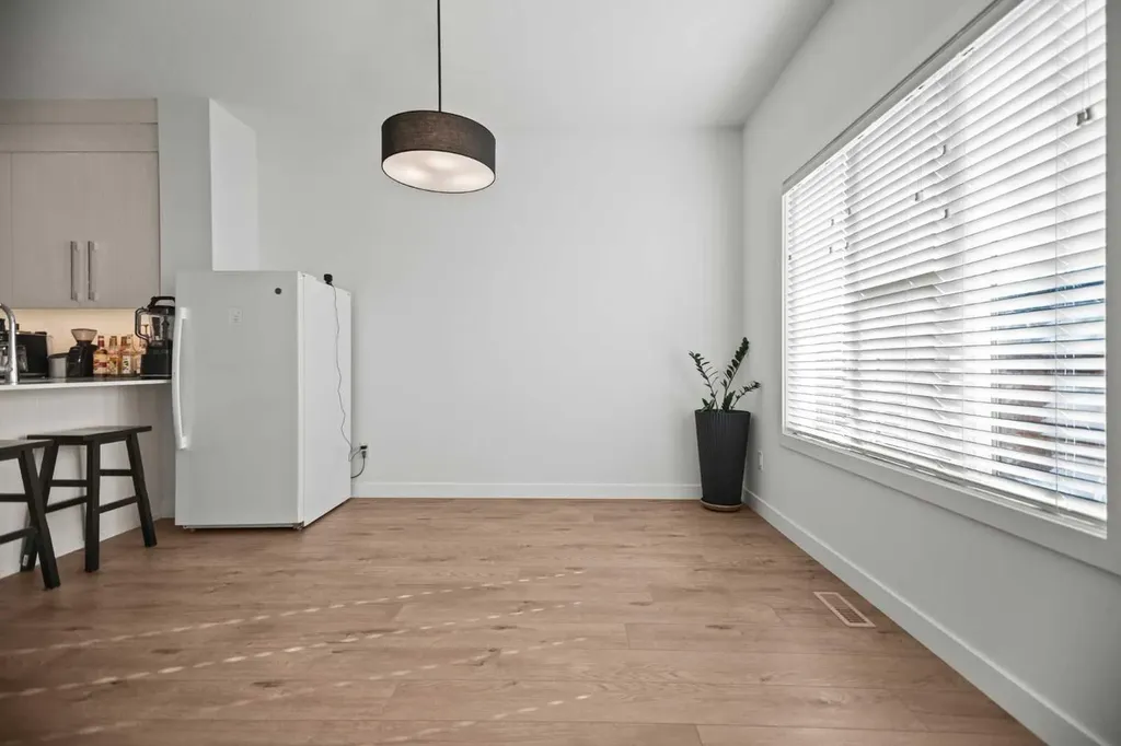 7581 202 Avenue SE Calgary AB T3S 0E9