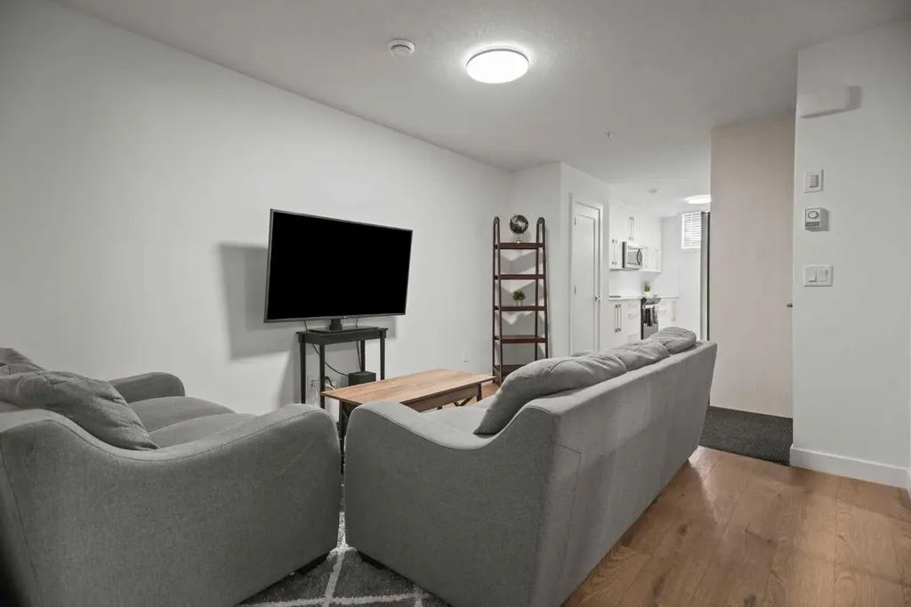 7581 202 Avenue SE Calgary AB T3S 0E9