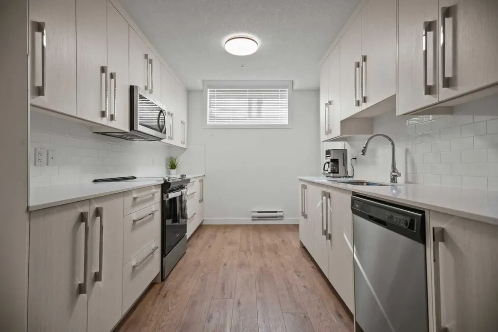 7581 202 Avenue SE Calgary AB T3S 0E9