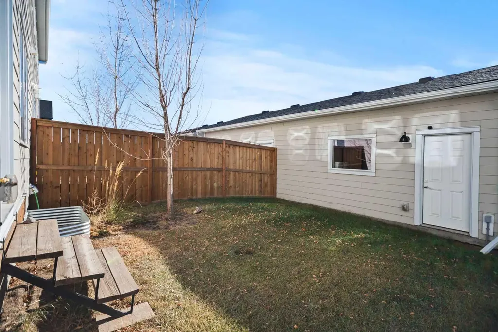 7581 202 Avenue SE Calgary AB T3S 0E9