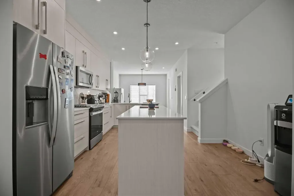 7581 202 Avenue SE Calgary AB T3S 0E9