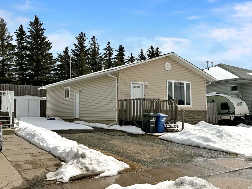 11071 Swann Drive Grande Cache AB t0e0y0