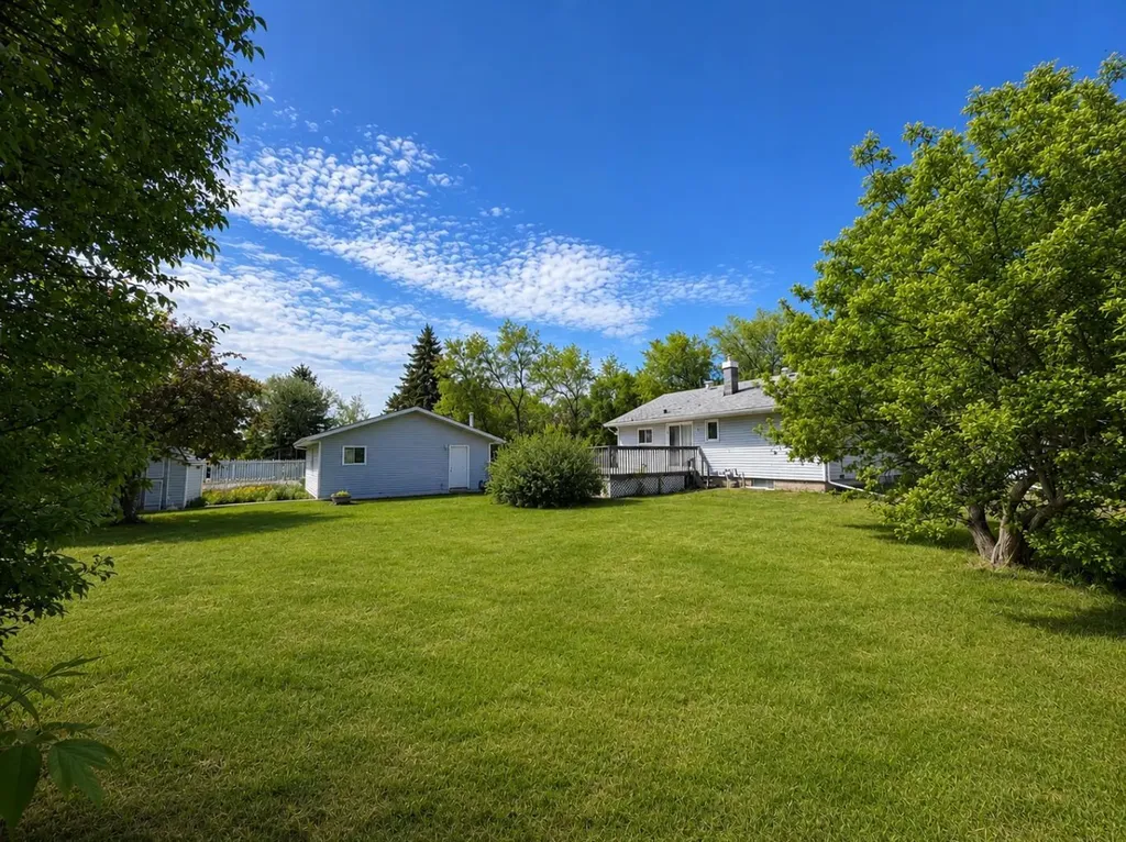 1105 15 Street Wainwright AB T9W 1E4