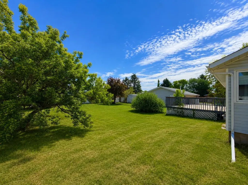 1105 15 Street Wainwright AB T9W 1E4
