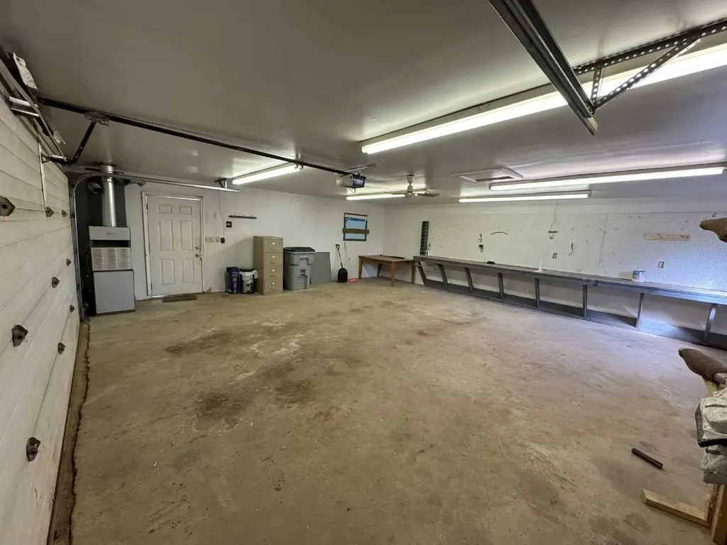 1105 15 Street Wainwright AB T9W 1E4