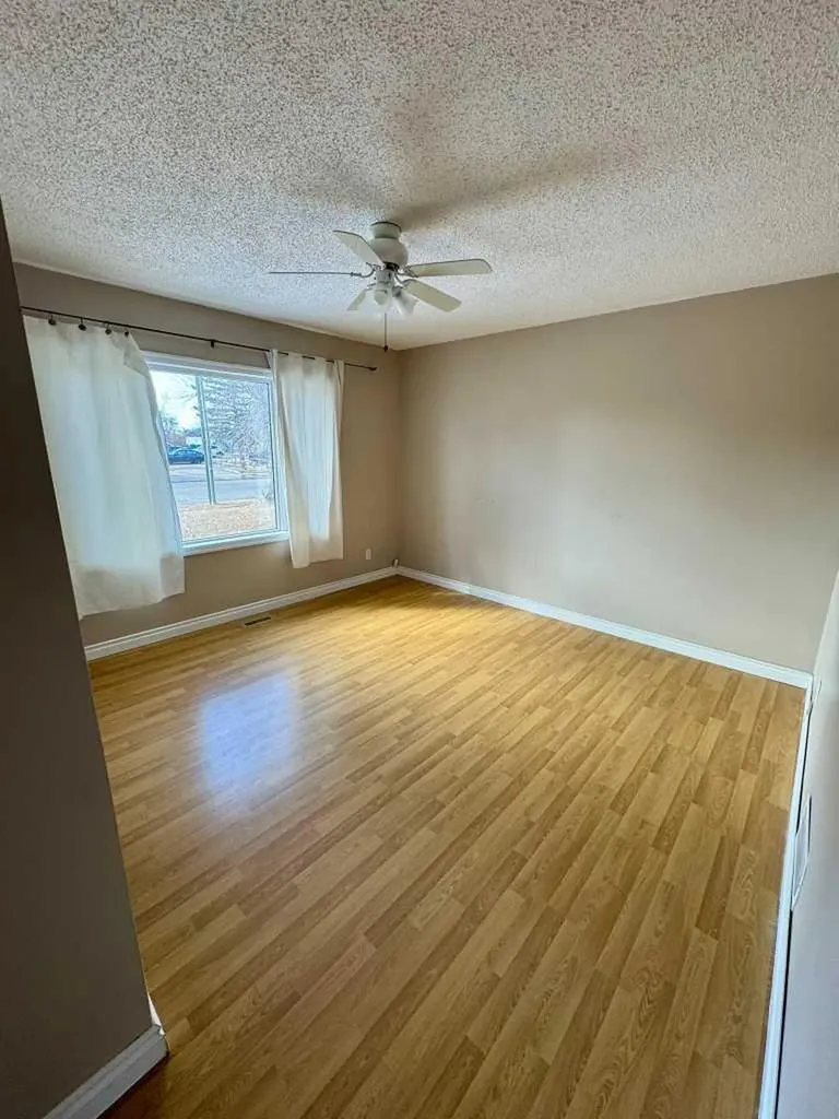 1105 15 Street Wainwright AB T9W 1E4