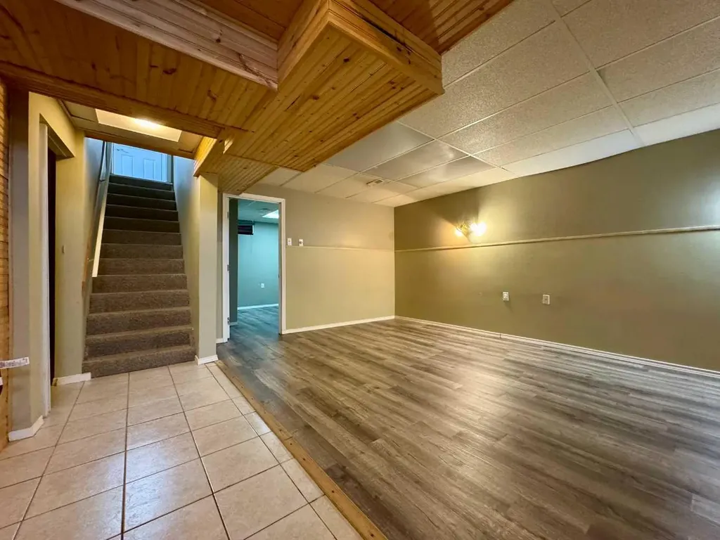 1105 15 Street Wainwright AB T9W 1E4