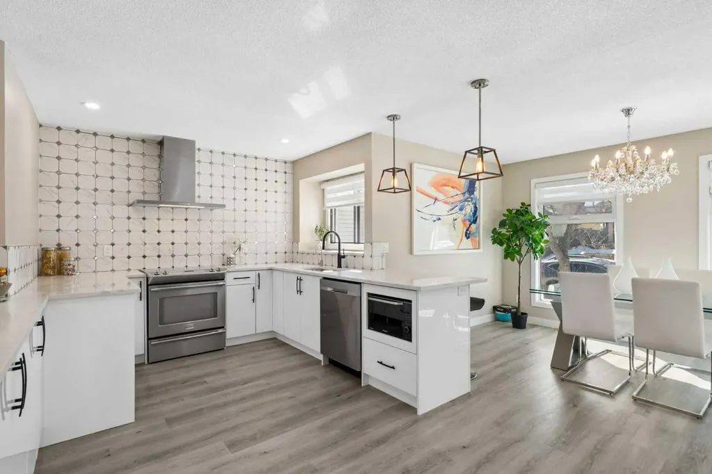 220 Macewan Glen Place NW Calgary AB T3K2C8
