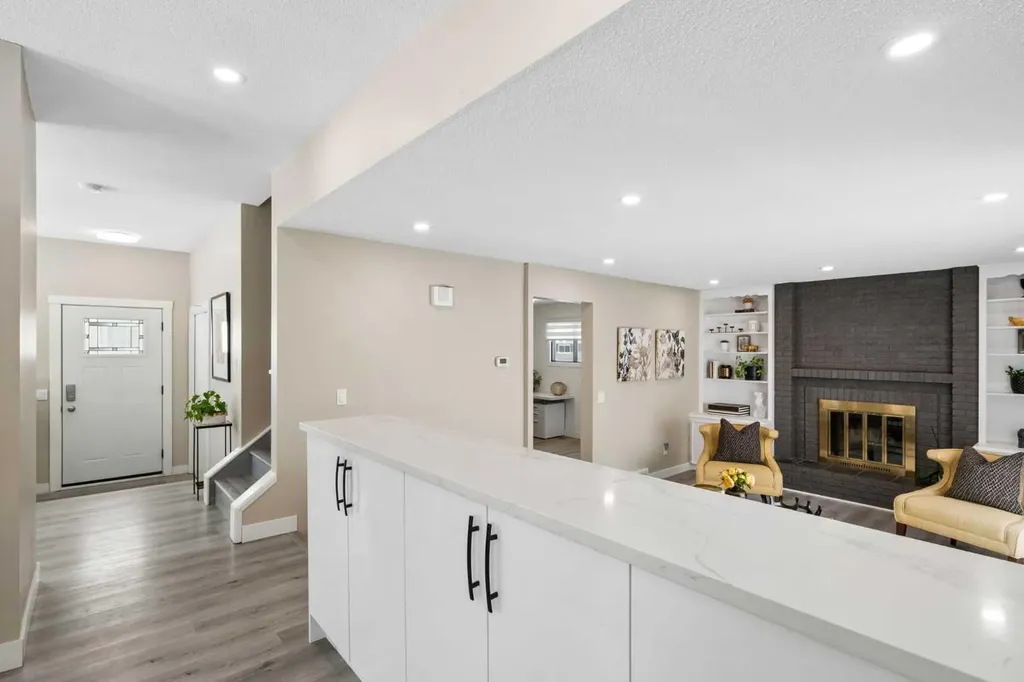 220 Macewan Glen Place NW Calgary AB T3K2C8
