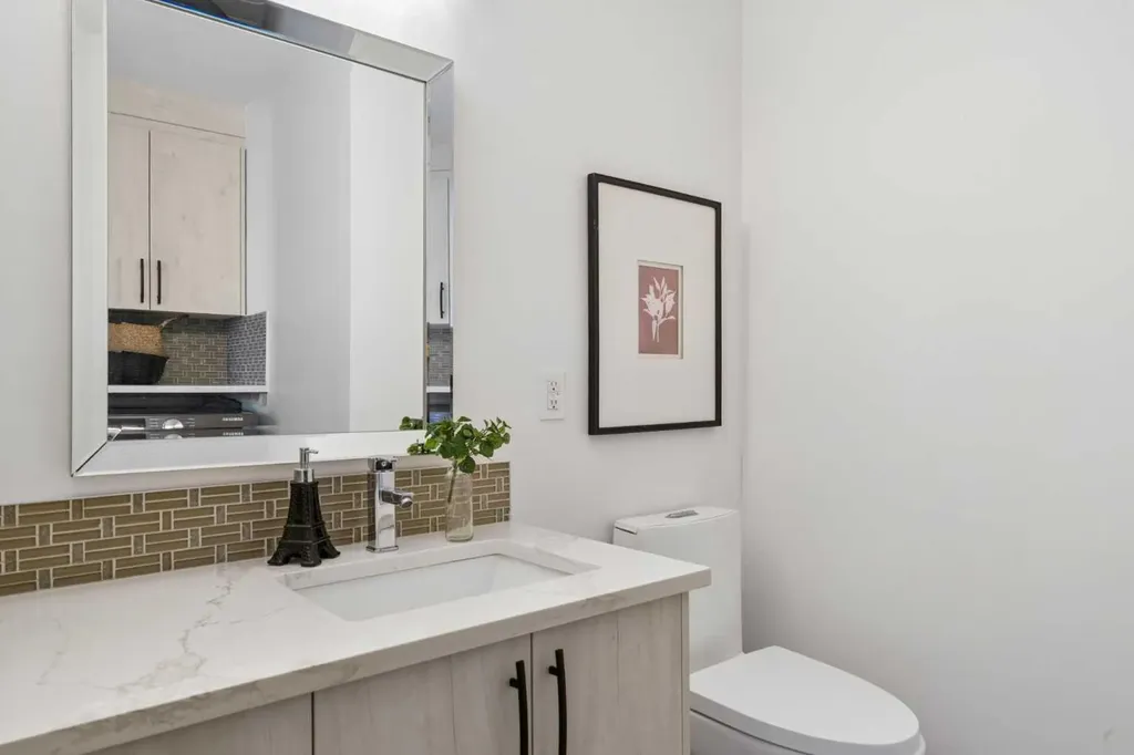 220 Macewan Glen Place NW Calgary AB T3K2C8