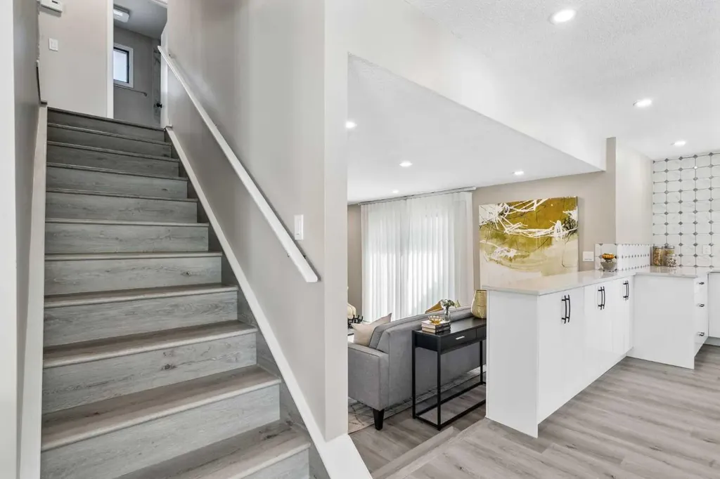 220 Macewan Glen Place NW Calgary AB T3K2C8