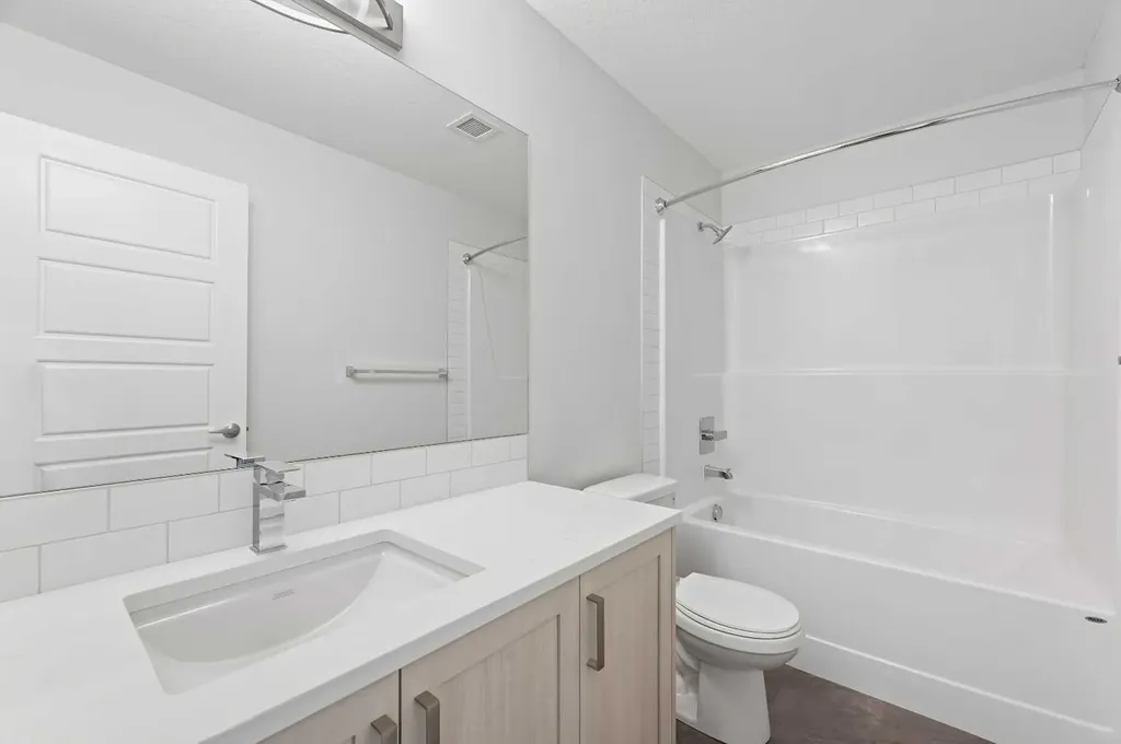 220 Seton Grove SE Calgary AB T3M 3T1