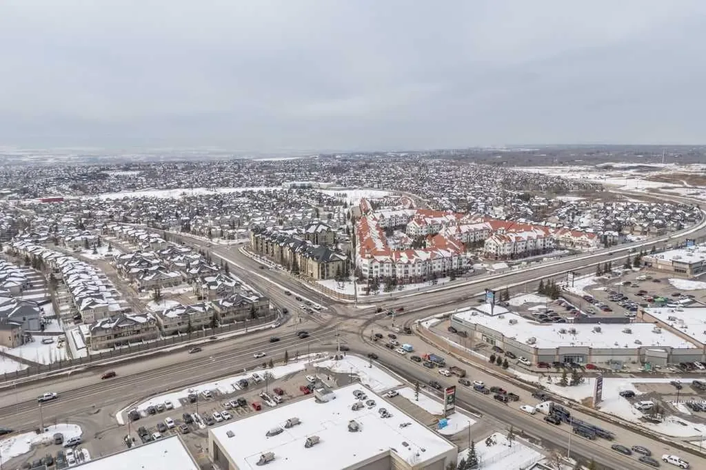 60 Royal Oak Plaza NW Calgary AB T3K 5Z1