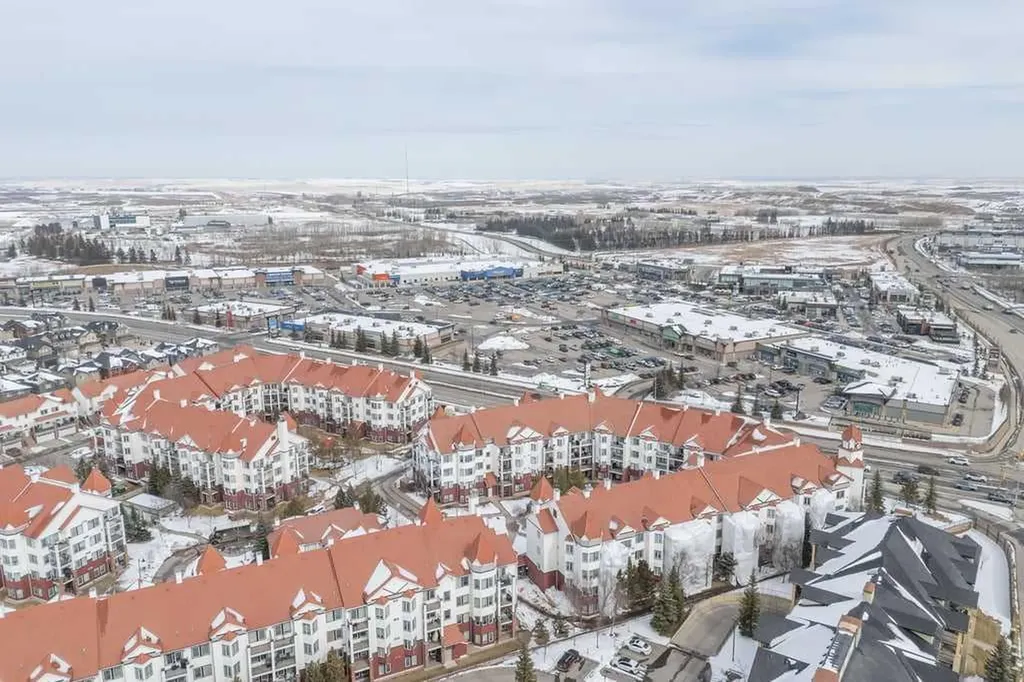 60 Royal Oak Plaza NW Calgary AB T3K 5Z1
