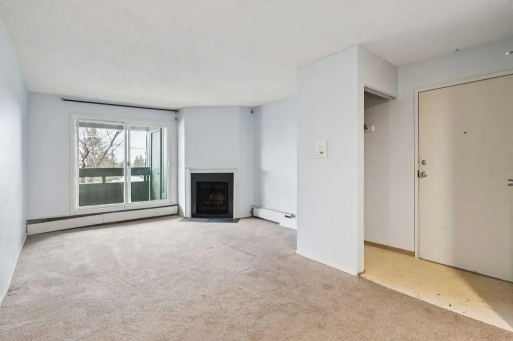315 Southampton Drive SW Calgary AB T2W 2T6