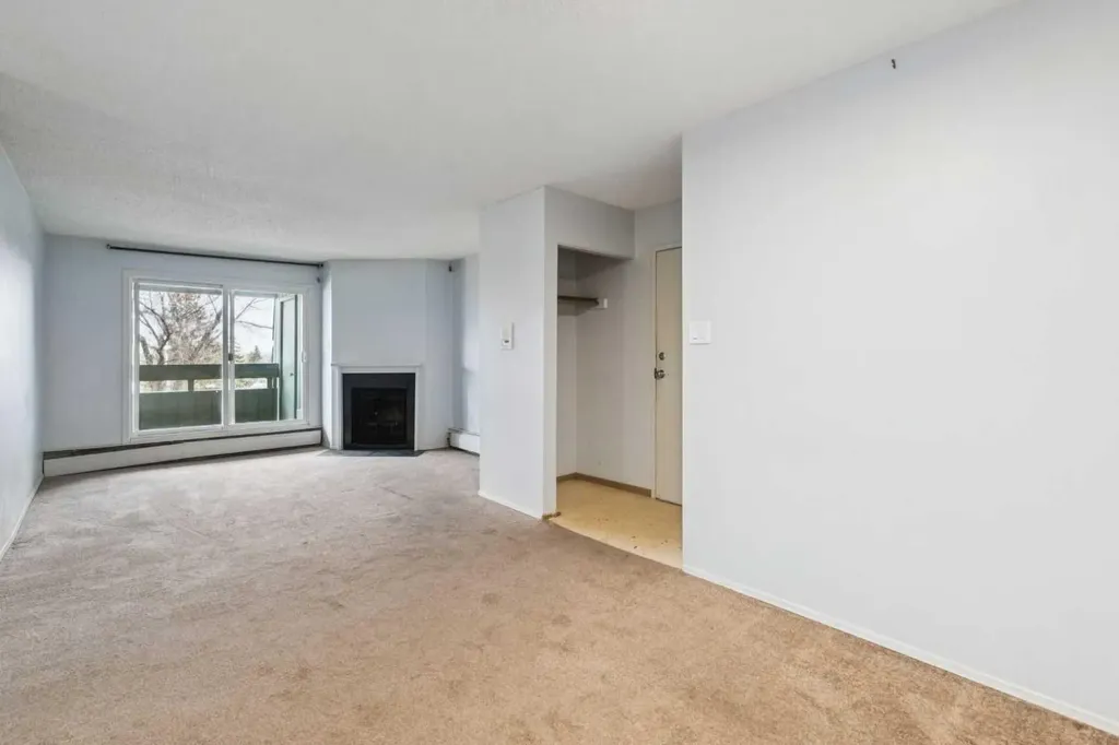 315 Southampton Drive SW Calgary AB T2W 2T6