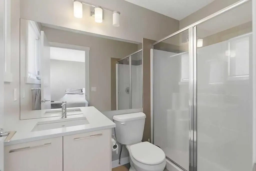 218 Sherwood Square NW Calgary AB T3R 0Y2