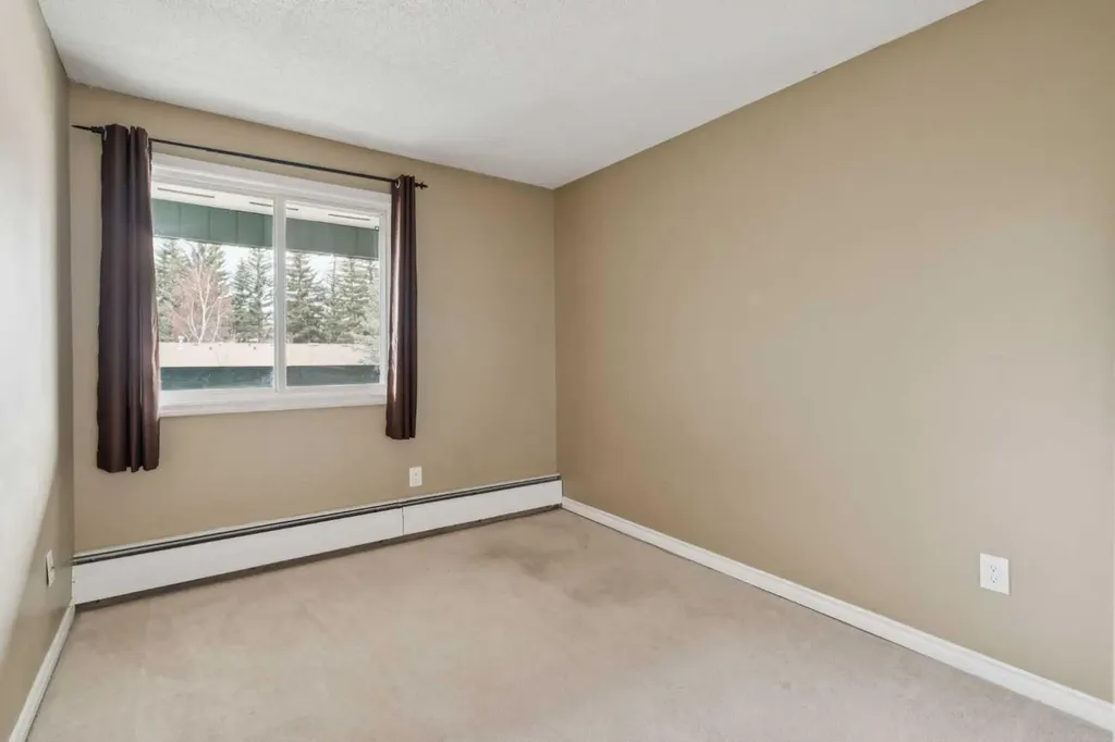 315 Southampton Drive SW Calgary AB T2W 2T6