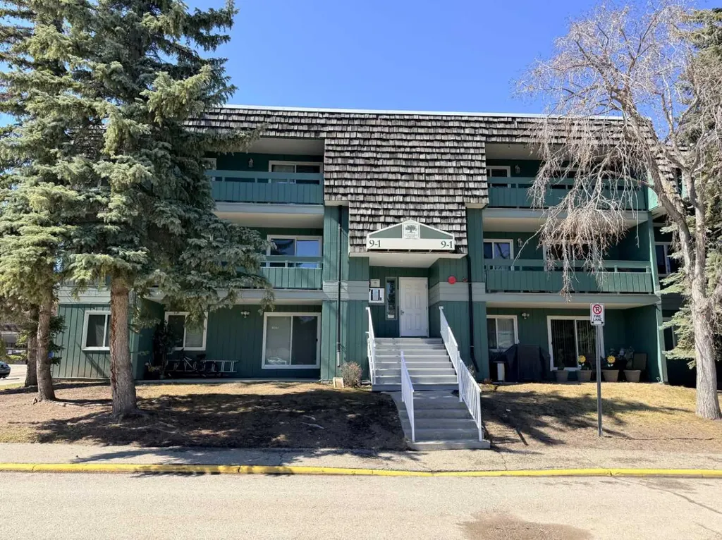 315 Southampton Drive SW Calgary AB T2W 2T6