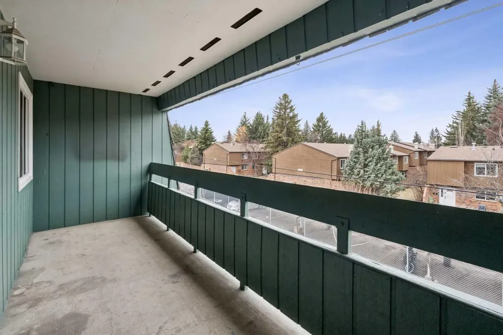 315 Southampton Drive SW Calgary AB T2W 2T6