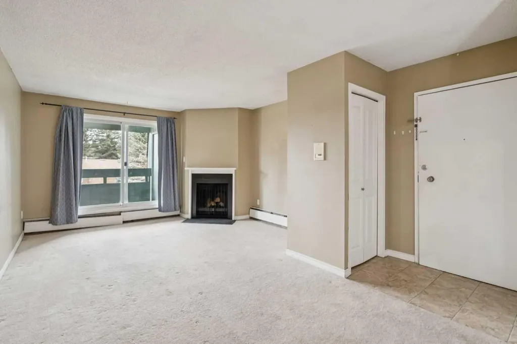 315 Southampton Drive SW Calgary AB T2W 2T6