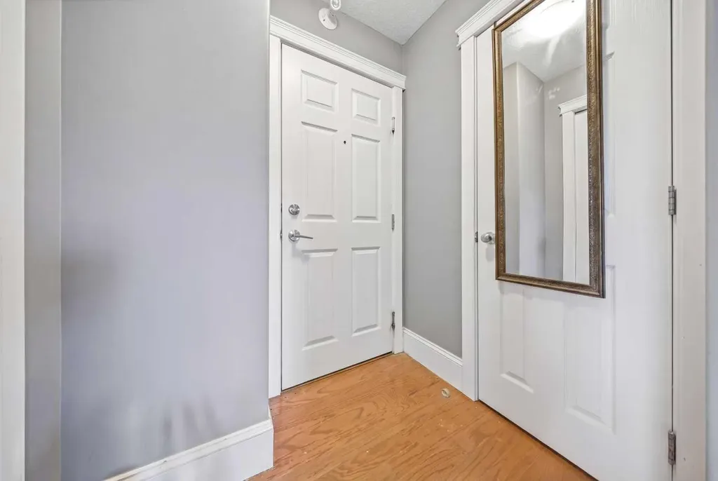 525 22 Avenue SW Calgary AB T2S 0H5