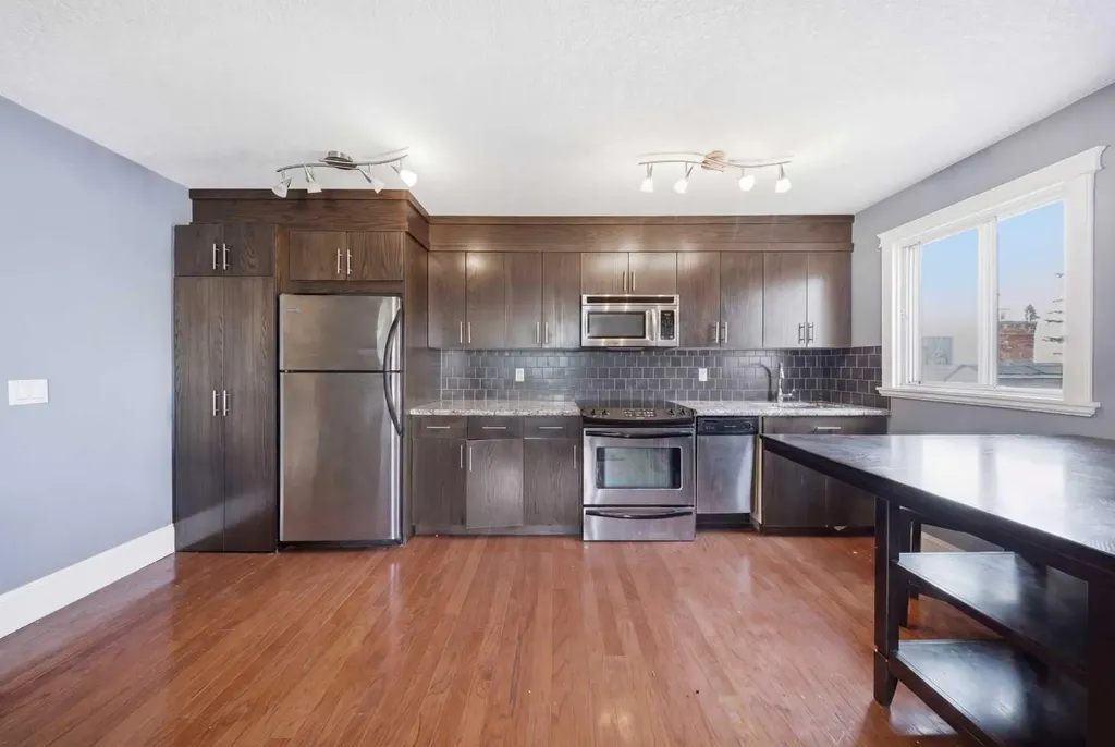 525 22 Avenue SW Calgary AB T2S 0H5