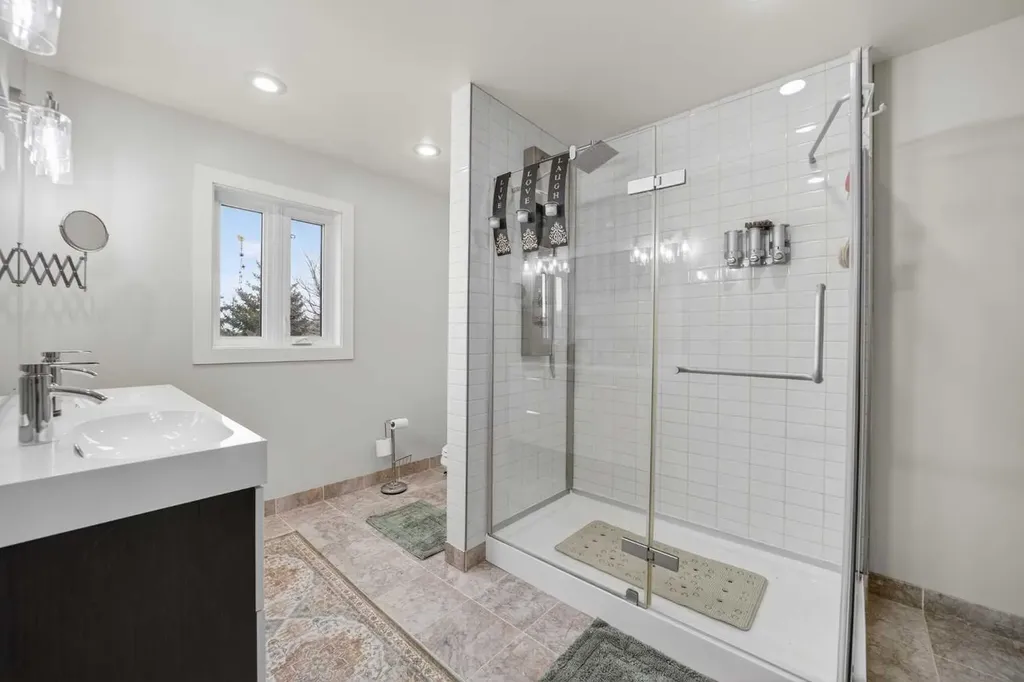 30245 Range Road 12 Rural Mountain View County AB T0M 0N0