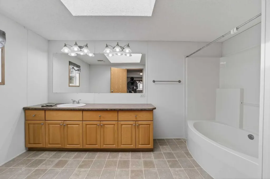 30245 Range Road 12 Rural Mountain View County AB T0M 0N0