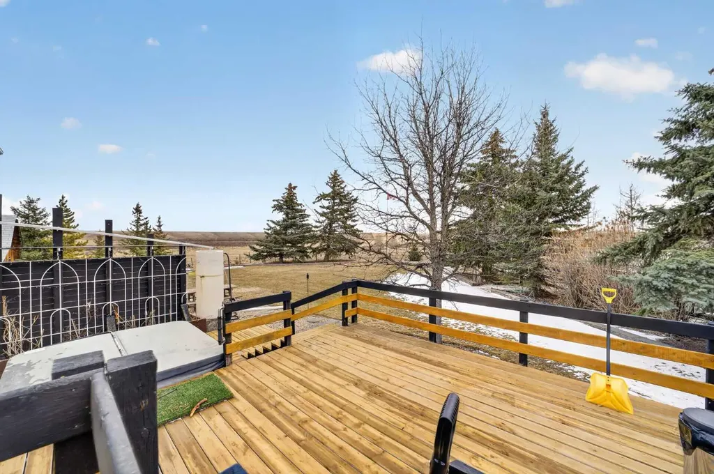 30245 Range Road 12 Rural Mountain View County AB T0M 0N0