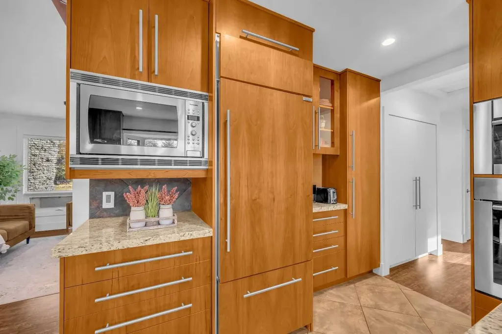 10012 Willowview Road SE Calgary AB T2J 1P4