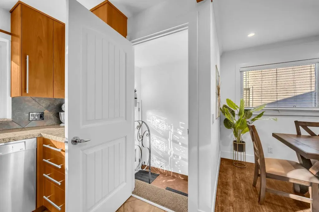 10012 Willowview Road SE Calgary AB T2J 1P4