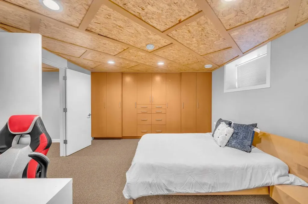10012 Willowview Road SE Calgary AB T2J 1P4