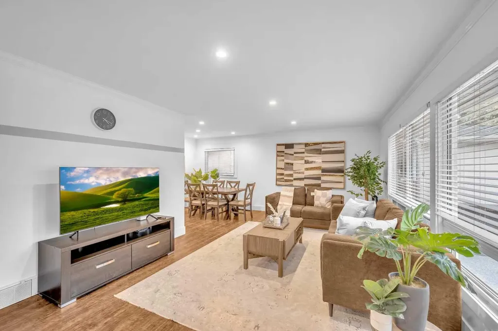 10012 Willowview Road SE Calgary AB T2J 1P4