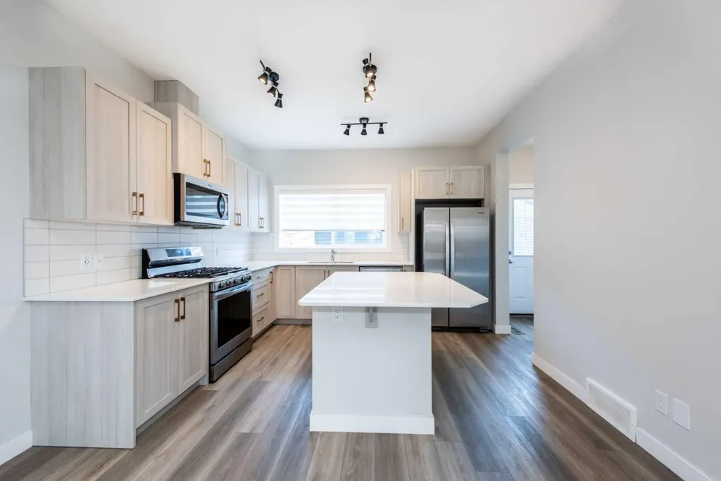 568 Legacy Circle SE Calgary AB T2X 5J4