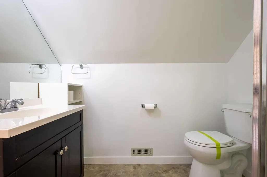 928 18a Street NE Calgary AB T2E 4W4