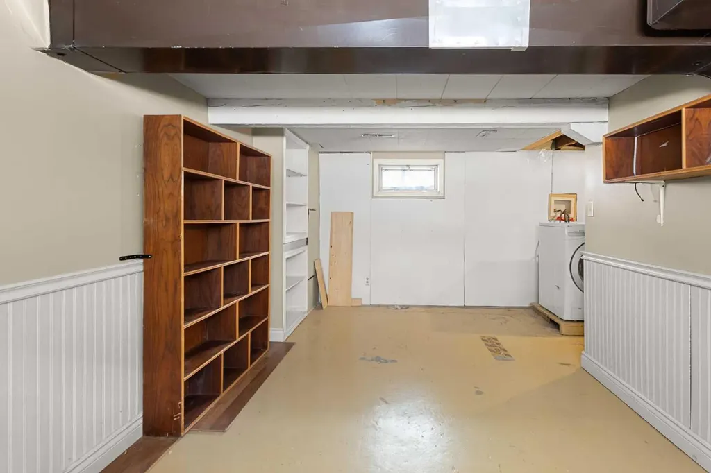 928 18a Street NE Calgary AB T2E 4W4
