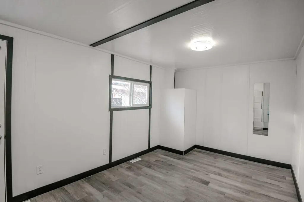 3223 83 Street NW Calgary AB T3B 5P2