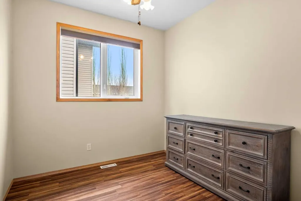 122 Carriage Lane Road Carstairs AB T0M 0N0