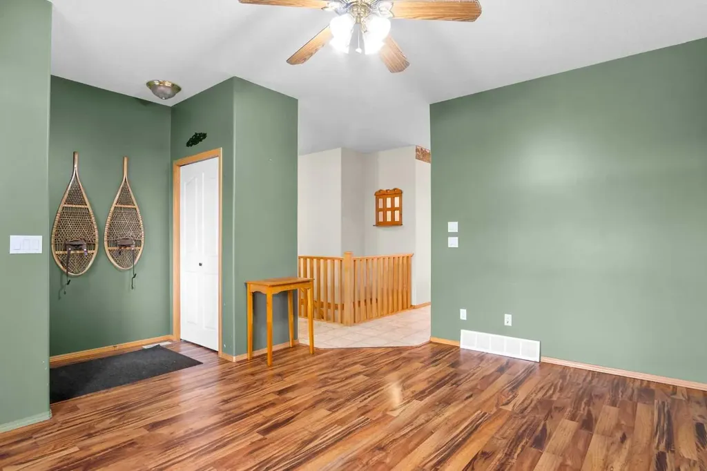 122 Carriage Lane Road Carstairs AB T0M 0N0