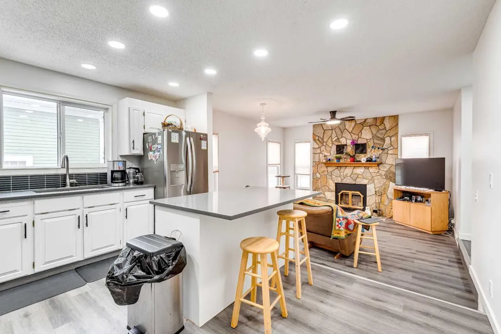 133 6 Avenue SE Three Hills AB T0M 2A0