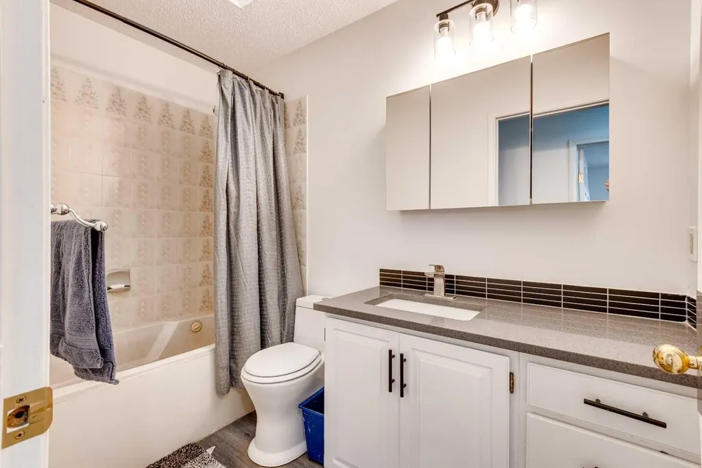 133 6 Avenue SE Three Hills AB T0M 2A0