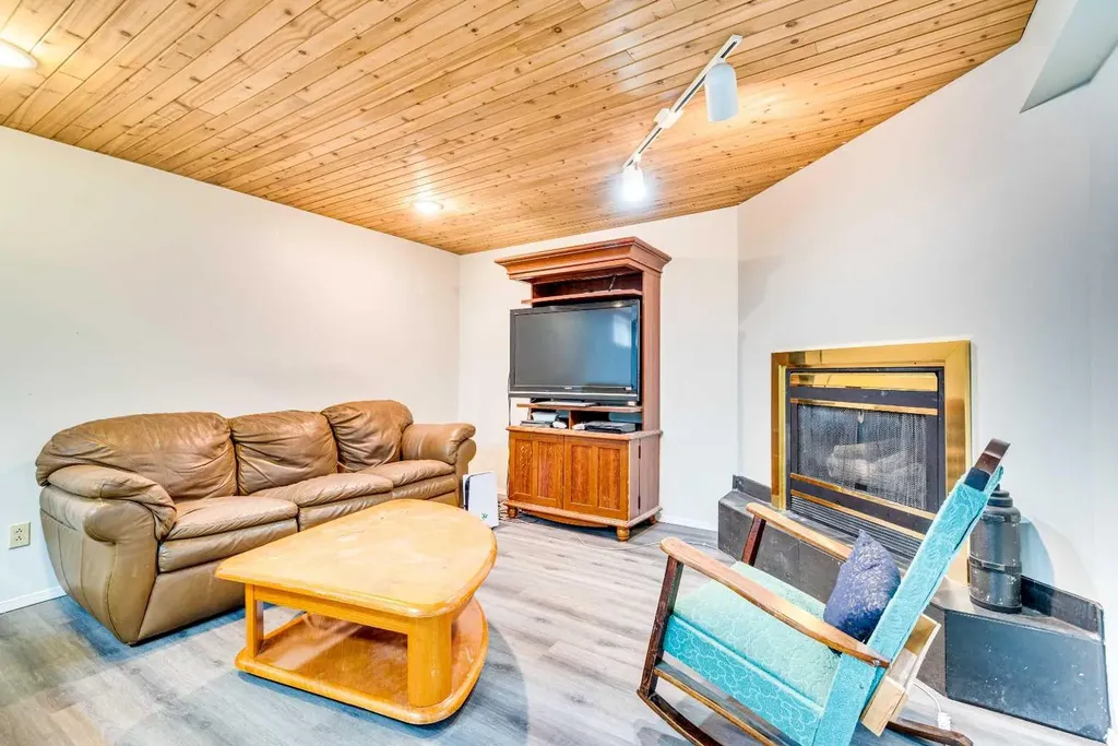 133 6 Avenue SE Three Hills AB T0M 2A0