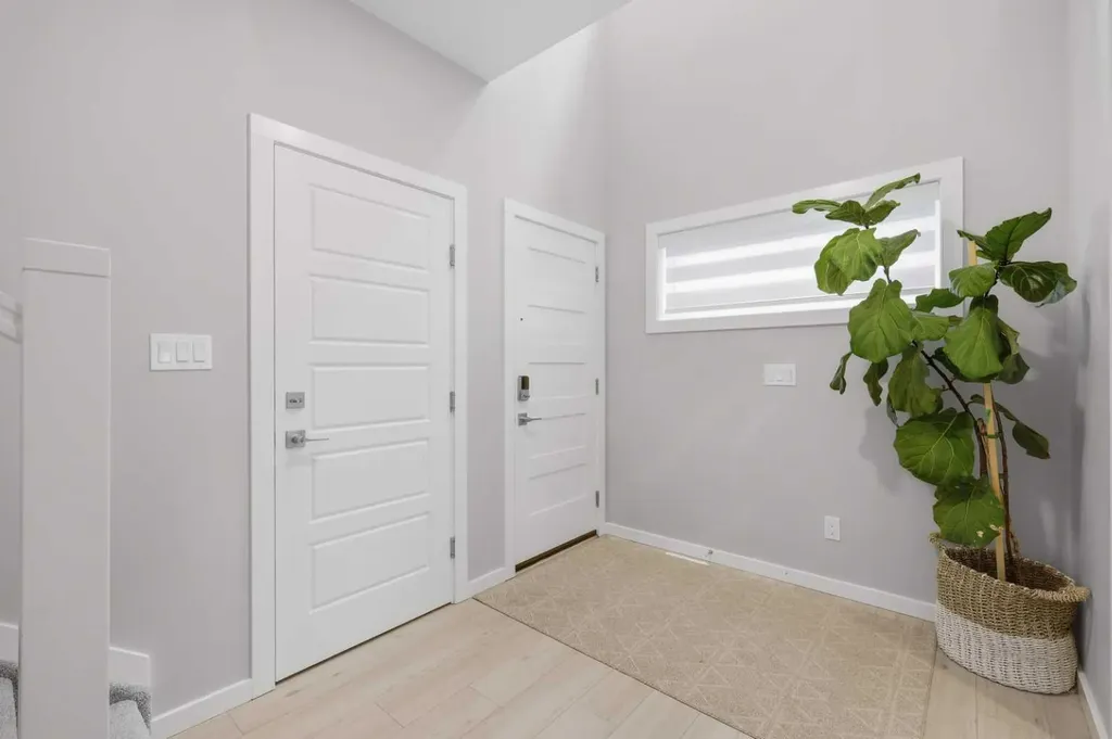 124 Emerald Drive Red Deer AB T4P3H1