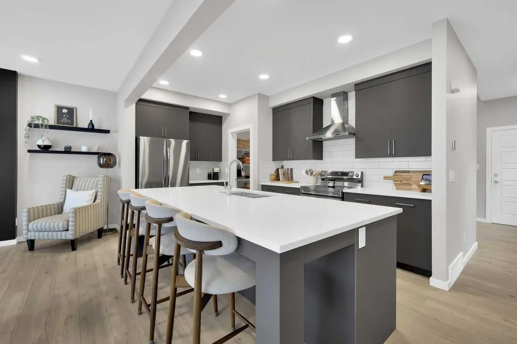 124 Emerald Drive Red Deer AB T4P3H1